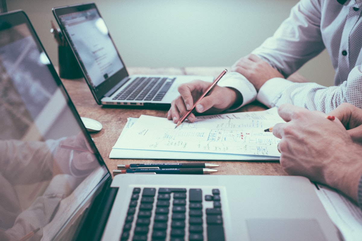 Financial analysis and review — pre-insolvency advisory